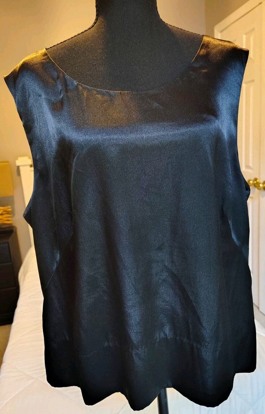 DOLINA Black Satin Sleeveless Tank Top Shell Blouse Womens Size 18 Scoop Neck